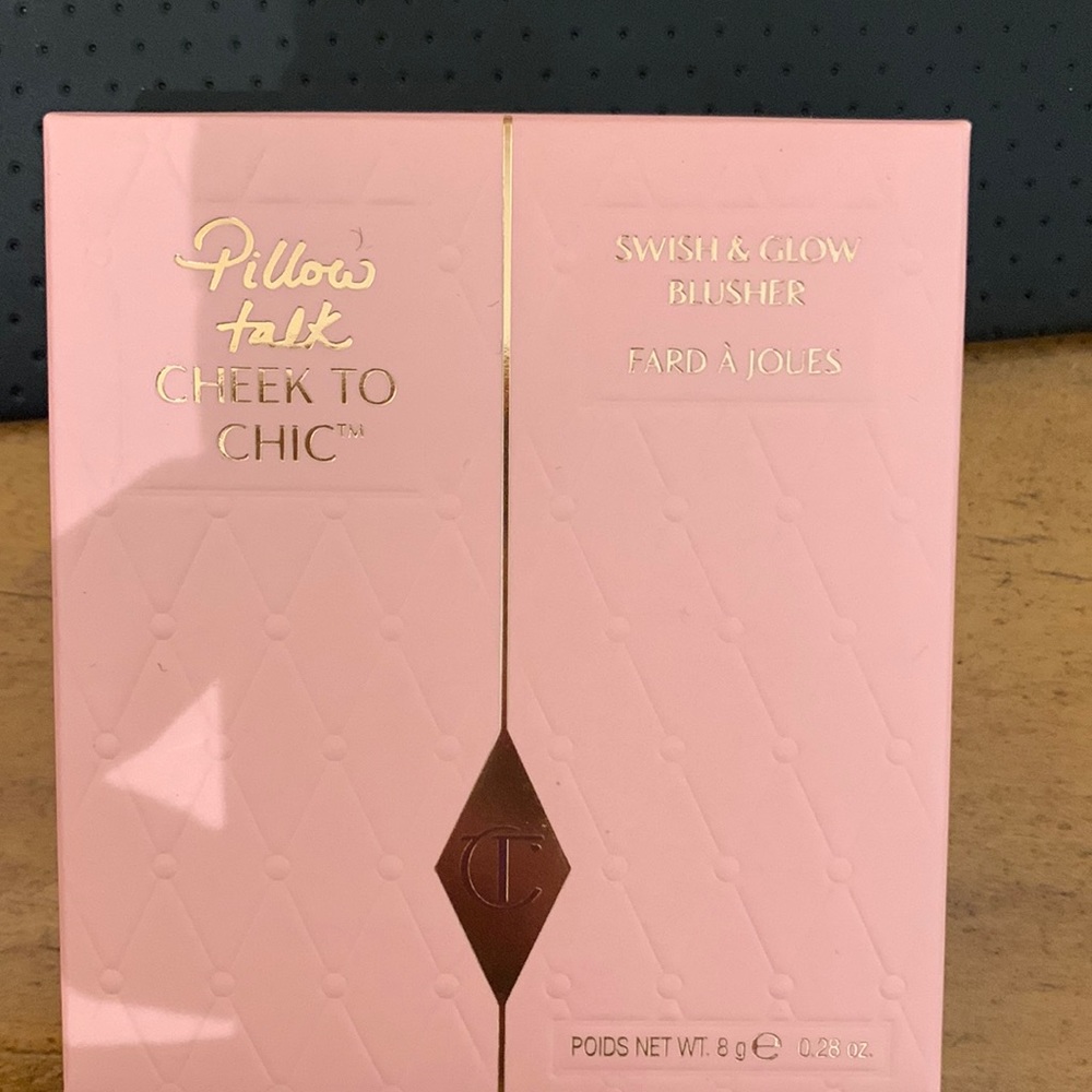 Charlotte Tilbury, pillow talk cheek to chic